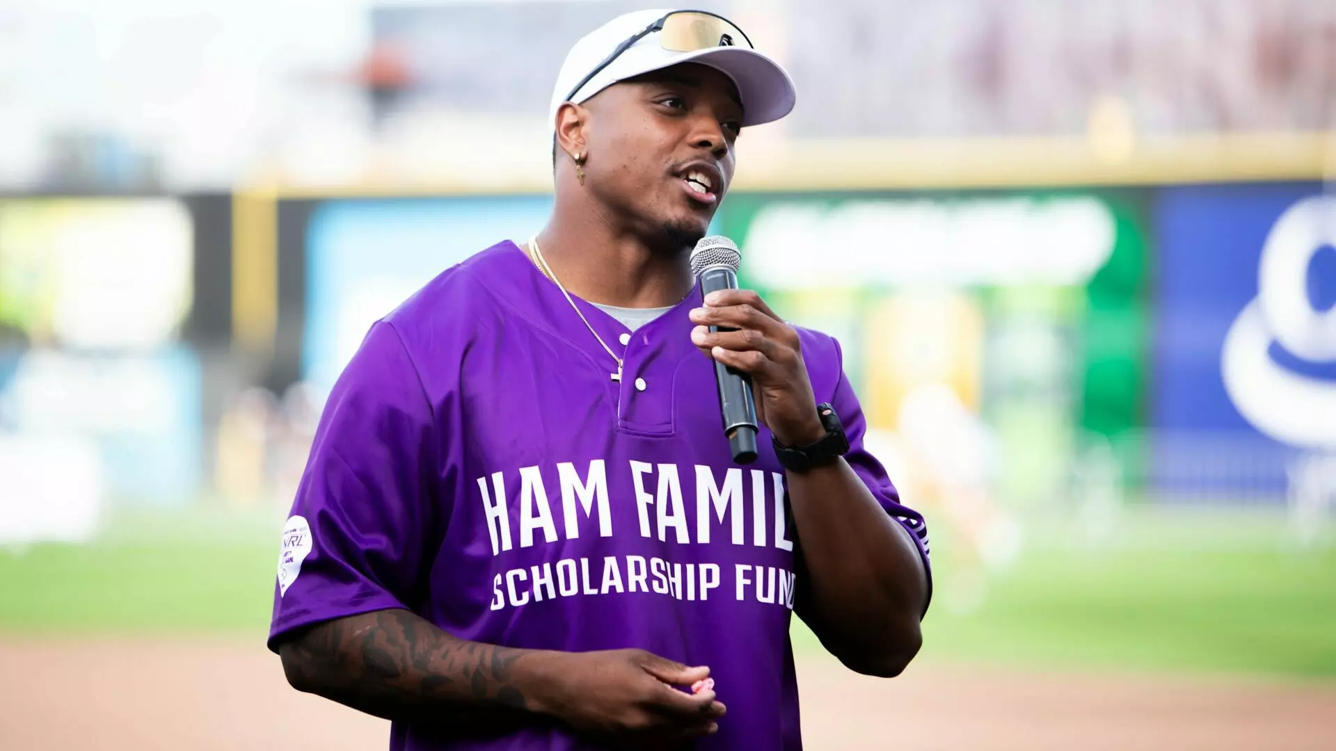 cj ham walter payton man of the year nominee