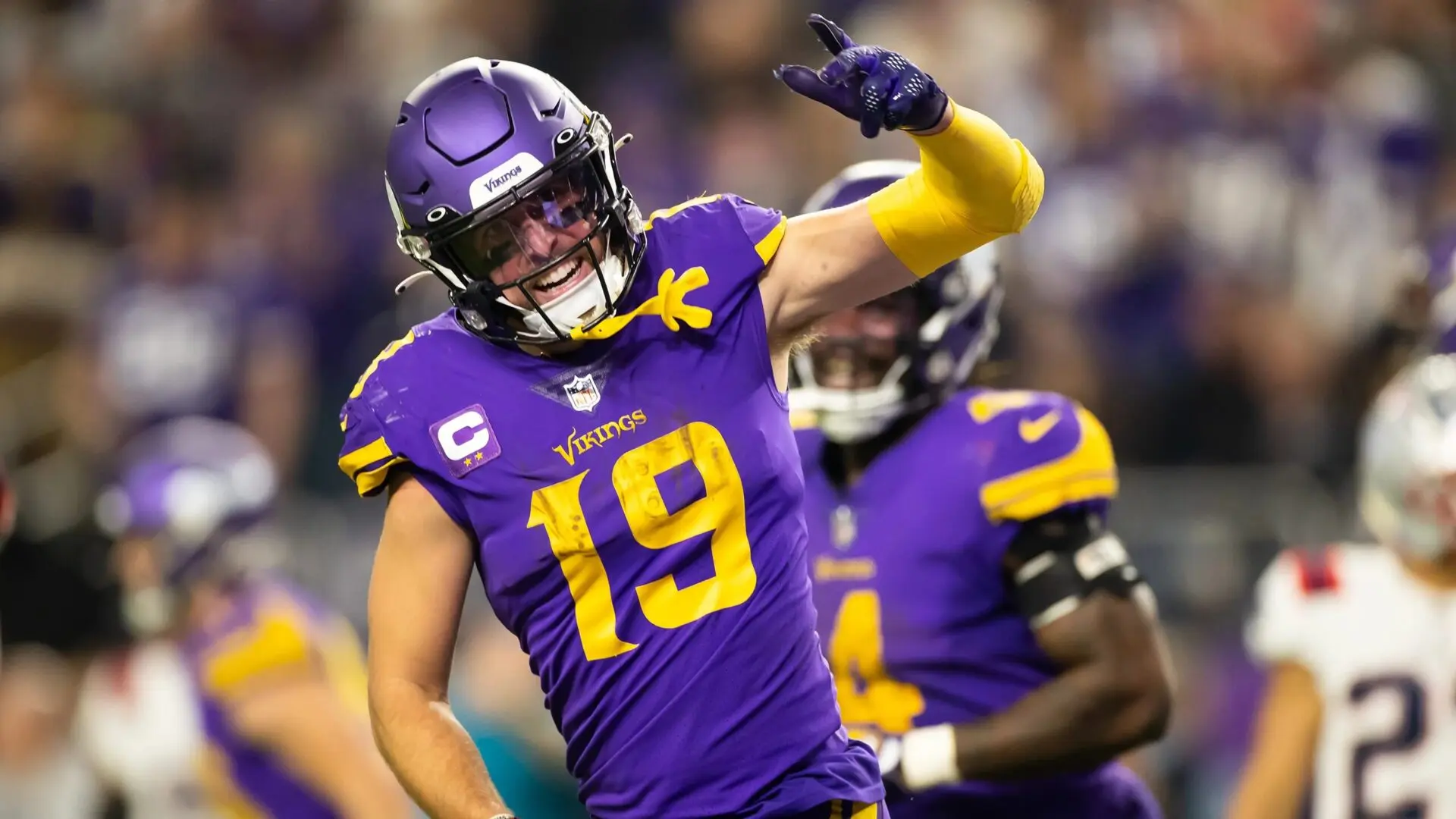 thielen skol walter payton man of the year nominee